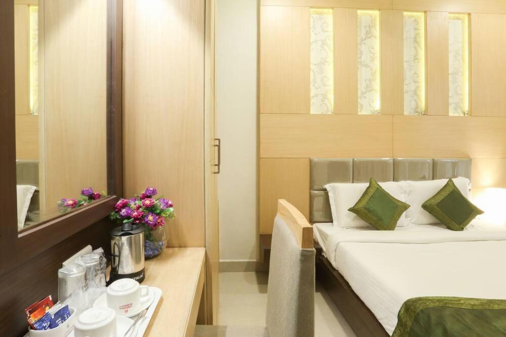Emirates Residency Hotel *