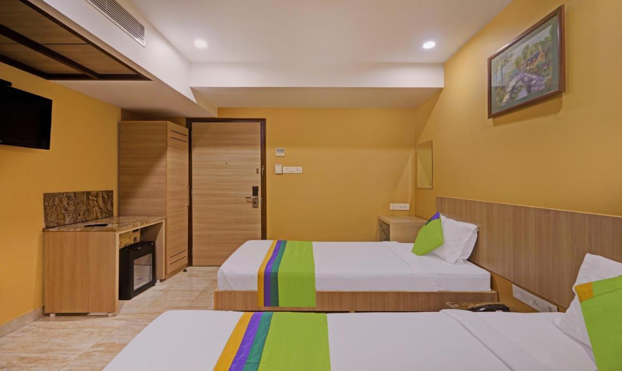 Hotel Treebo Fourth Avenue 3*