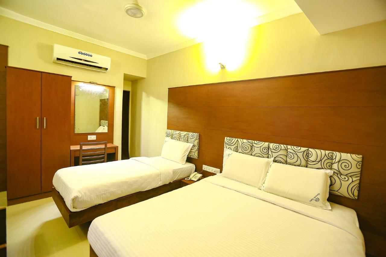 Fabhotel Greens Gate 3*