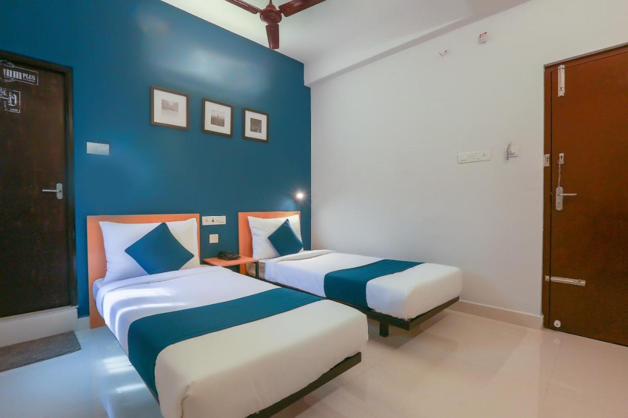 Oyo Silverkey Murugan Near Jazz Cinemas Luxe Chennai