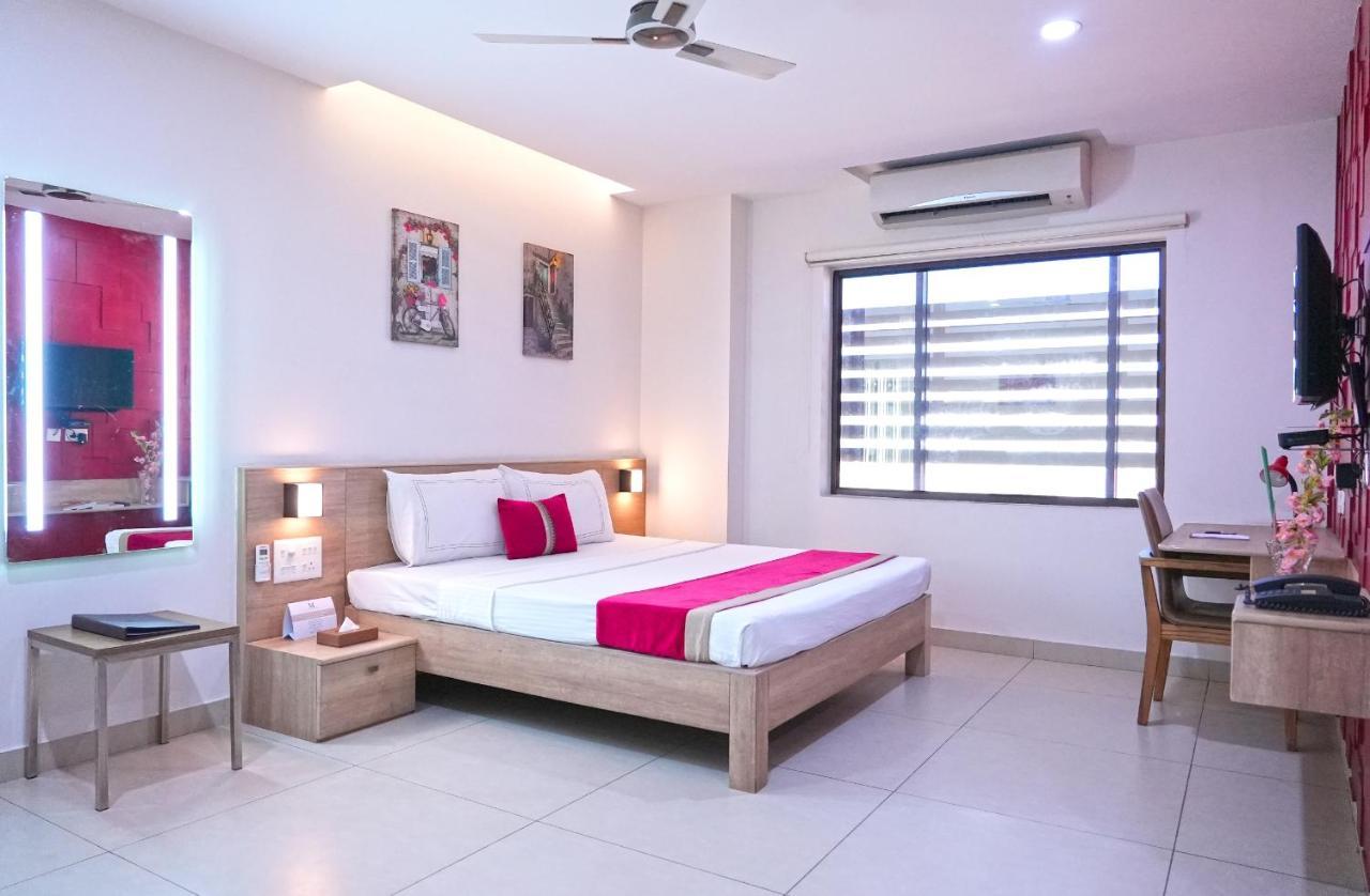Hotel M 3*