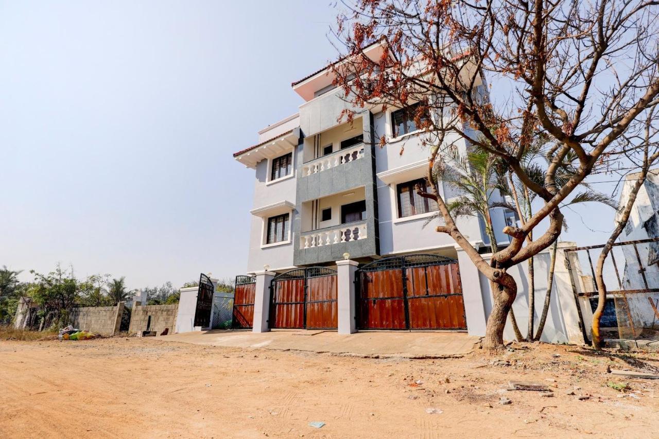 Oyo Fantasea Uthandi Near Juhu Guest house Chennai