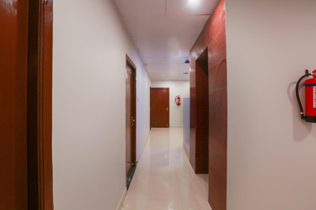 Oyo Silverkey Murugan Near Jazz Cinemas Luxe 3*