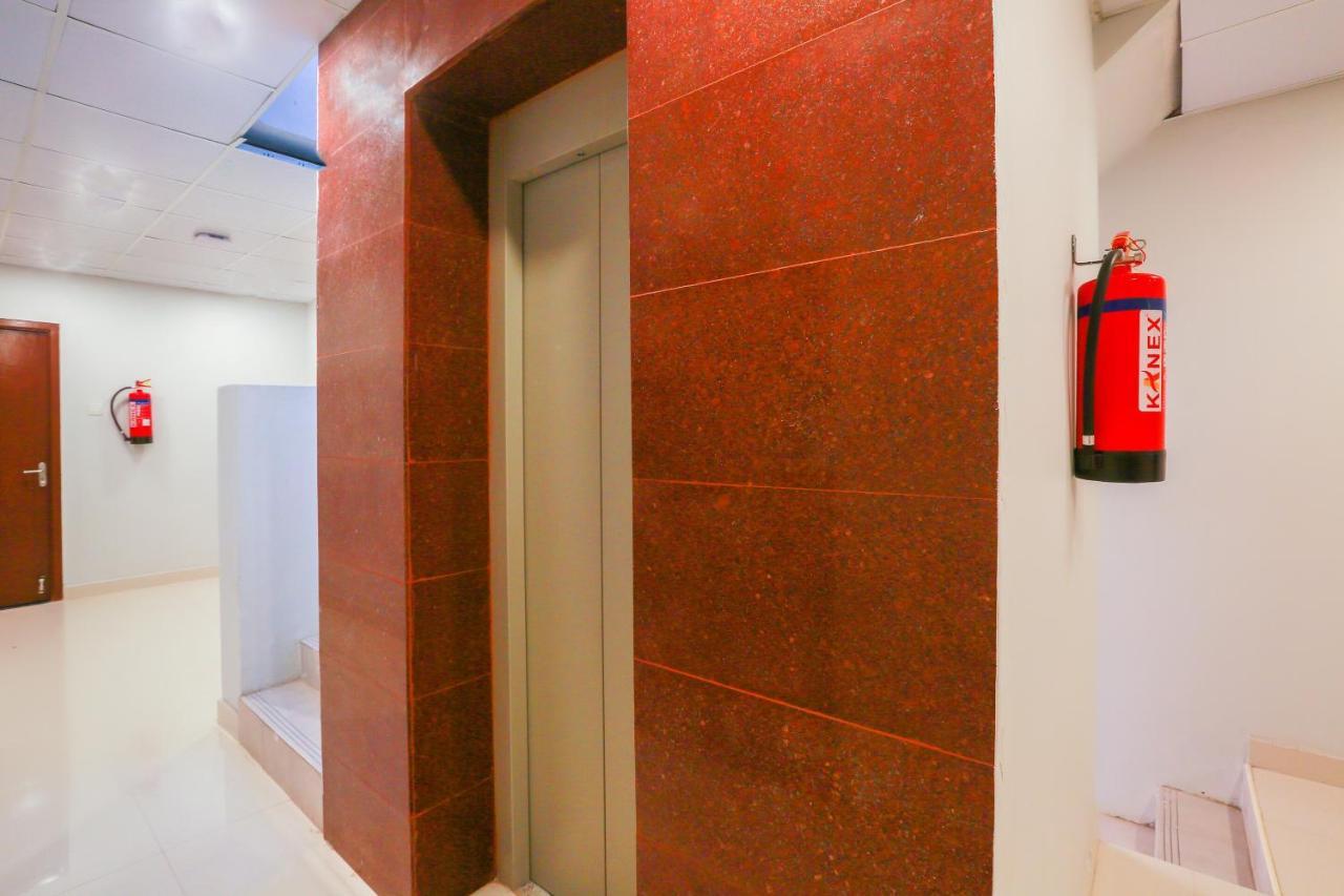 Oyo Silverkey Murugan Near Jazz Cinemas Luxe Hotel Chennai