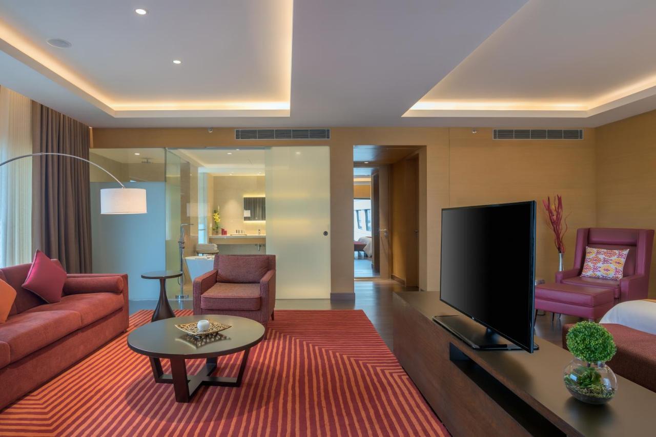 Feathers- A Radha Hotel, 5*