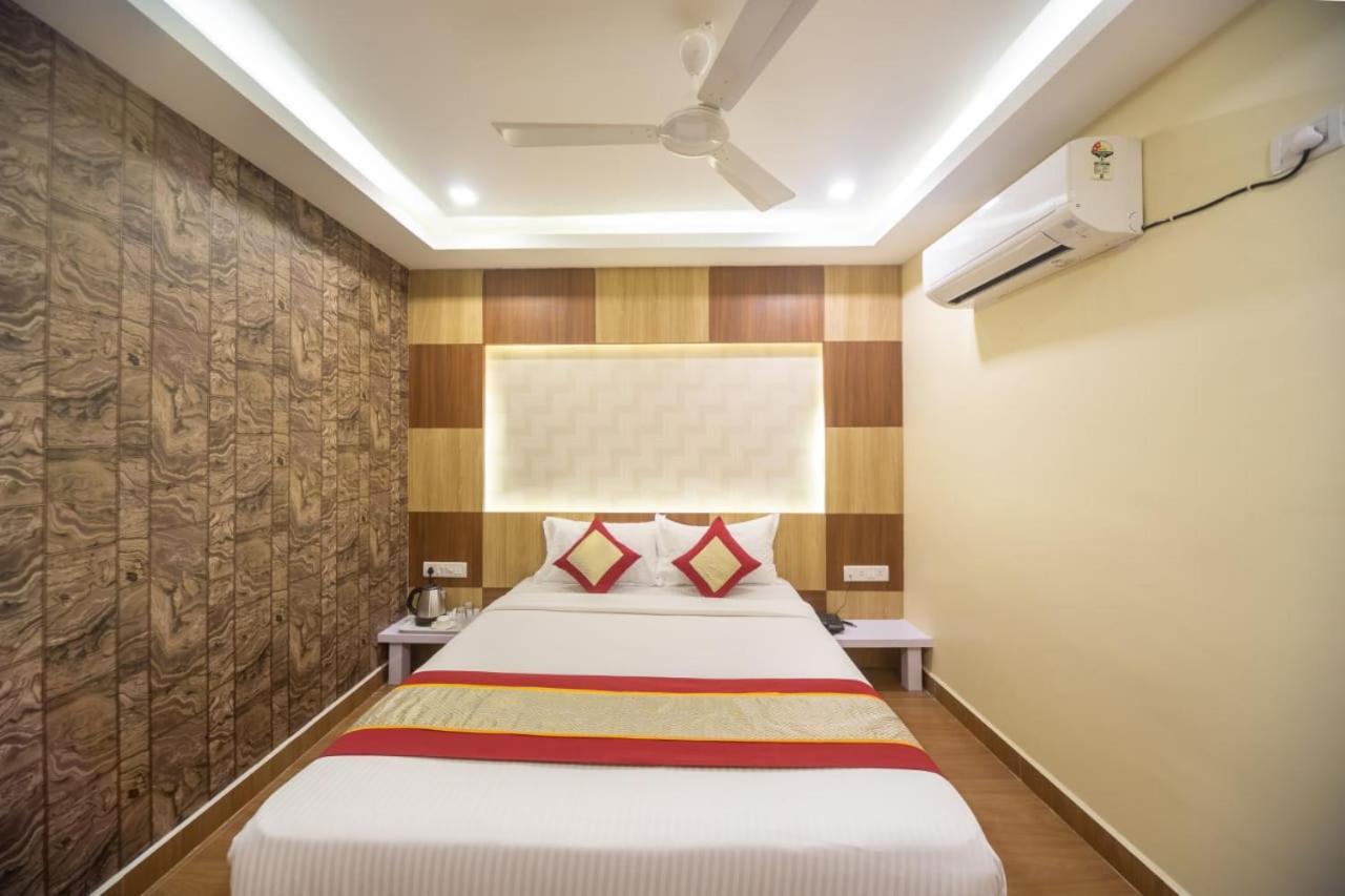 Acomodação com café da manhã  Hotel Rich Inn Chennai