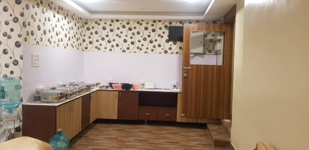Acomodação com café da manhã  Hotel Rich Inn Chennai