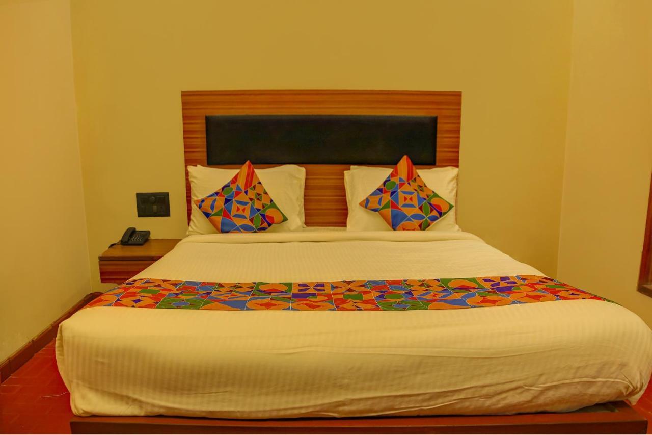 Hotel Fabhotel Illam Hospitality