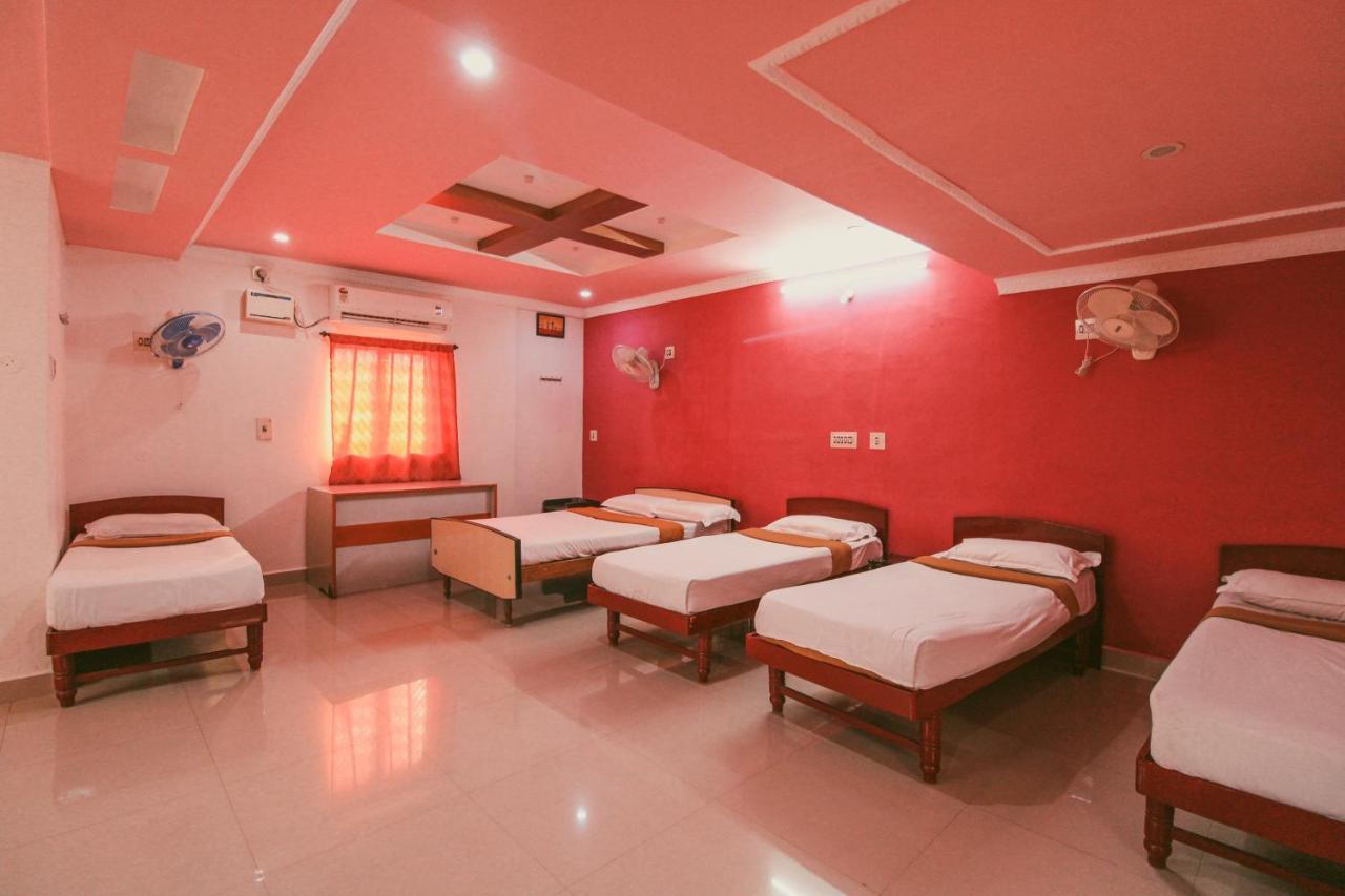Guest house Just Guest House, Airport