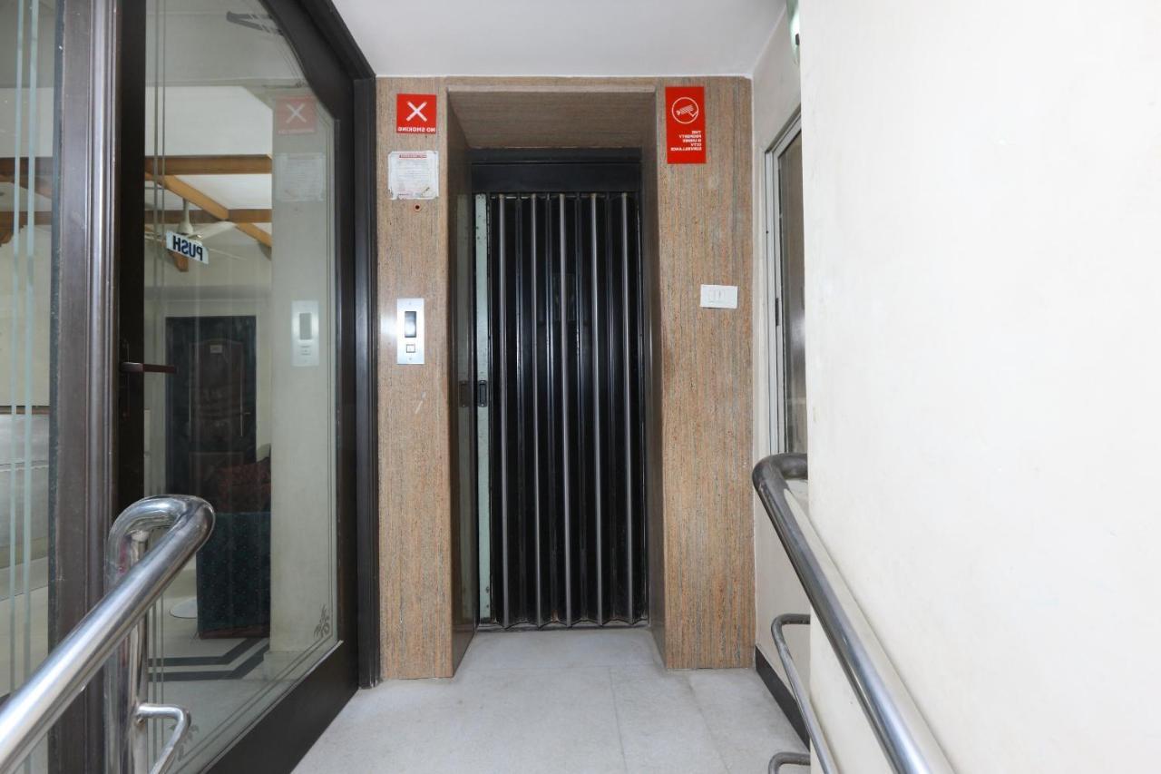 Collection O 77368 Maruthi Residency Chennai
