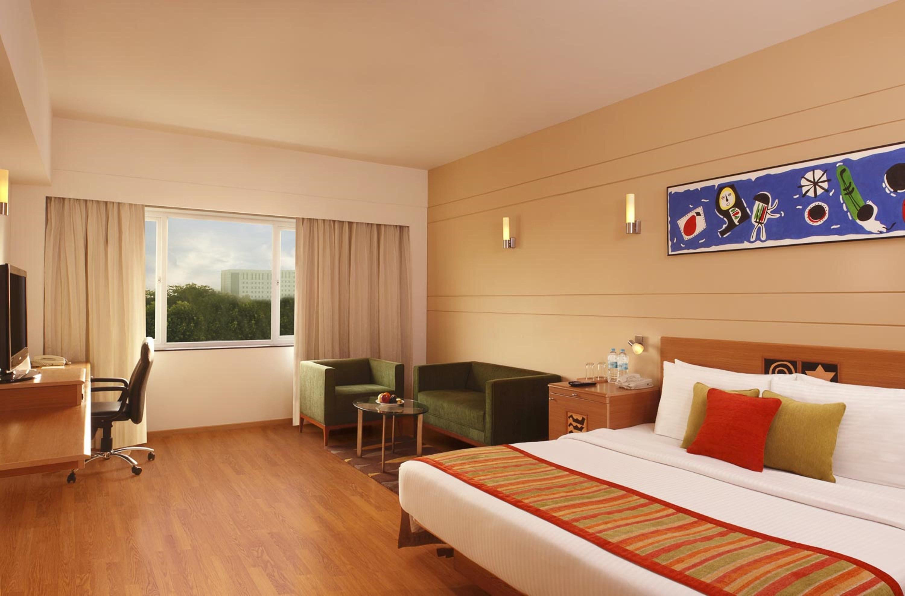 Lemon Tree Hotel 4*
