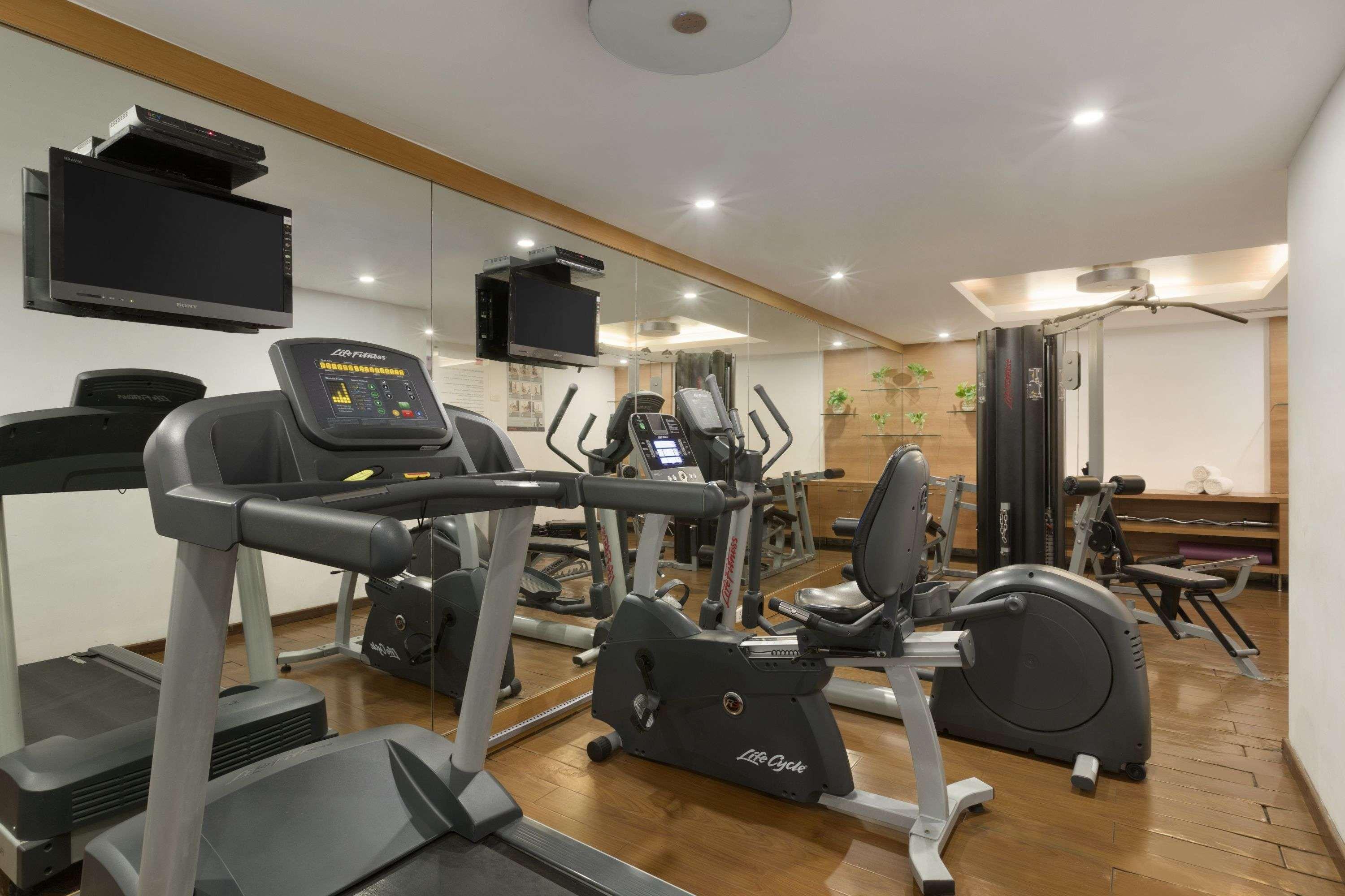 Ramada By Wyndham Egmore 5*