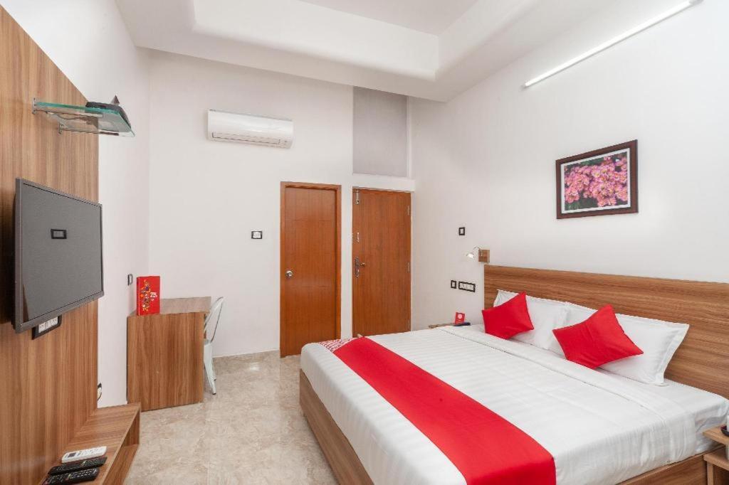 Gulnaar Hotel 3*