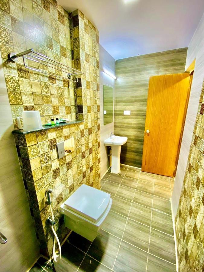 Sheraton Grande At Puratchi Thalaivar Dr Mgr Railway Station Hotel