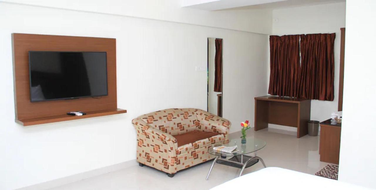 A And M And Residences 3*