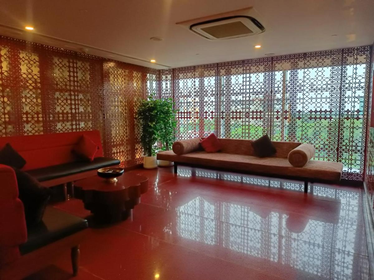 Boulevard By Design 4* Chennai