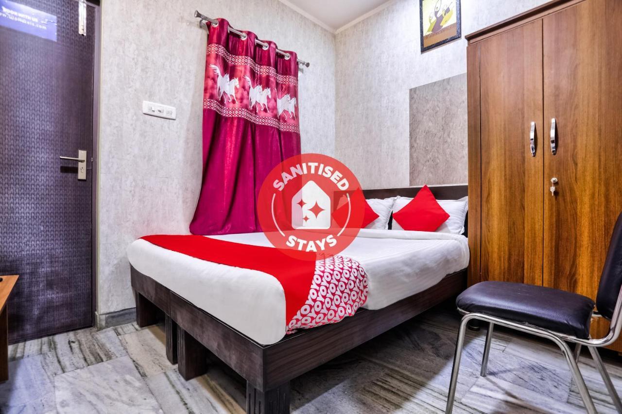 Flagship 36726 Chellam Residency Hotel