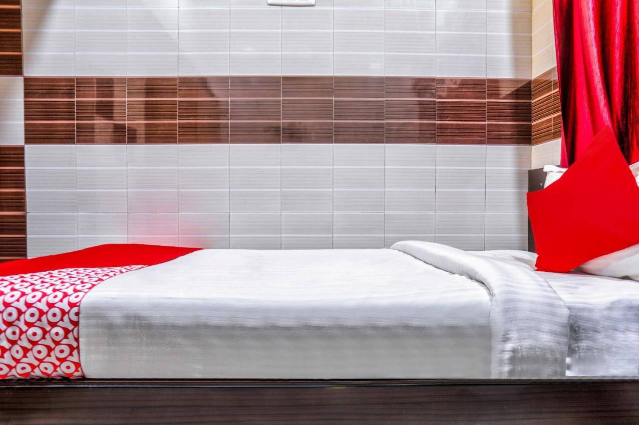 Flagship 36726 Chellam Residency Hotel 3*