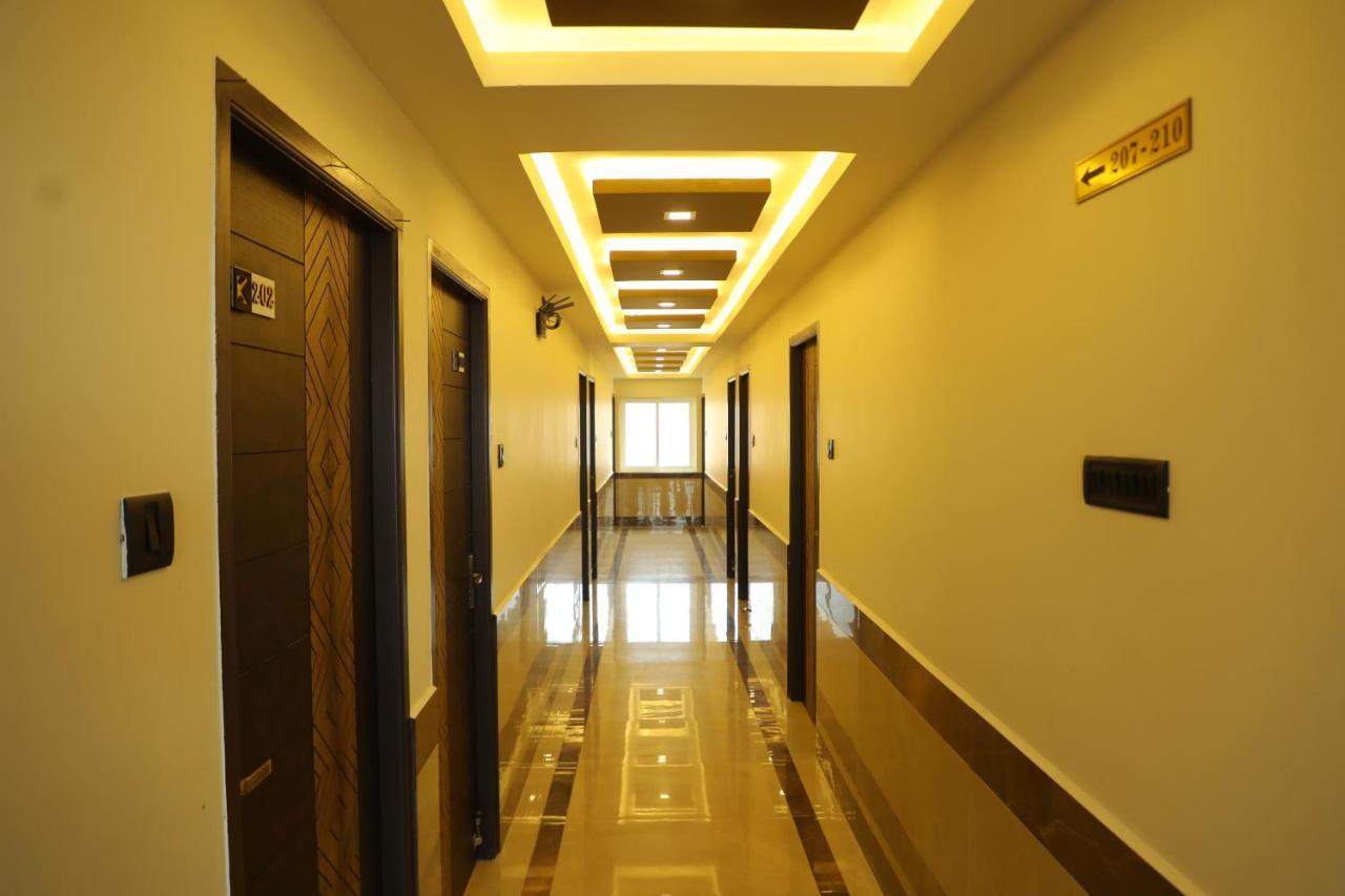Kans One - Madipakkam Bed & Breakfast *