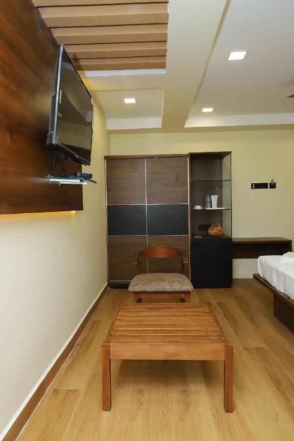 Kans One - Madipakkam Bed & Breakfast *