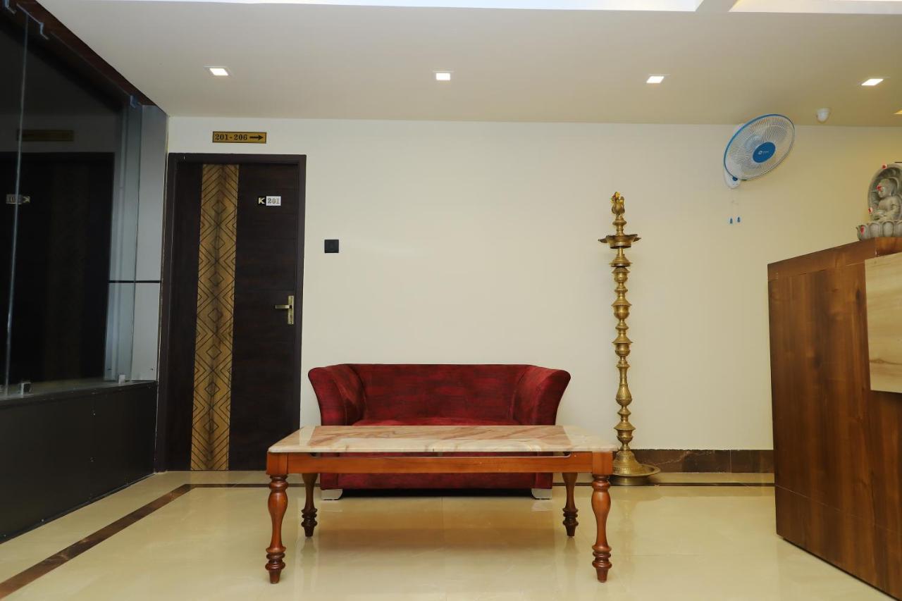 Bed & Breakfast Kans One - Madipakkam Chennai