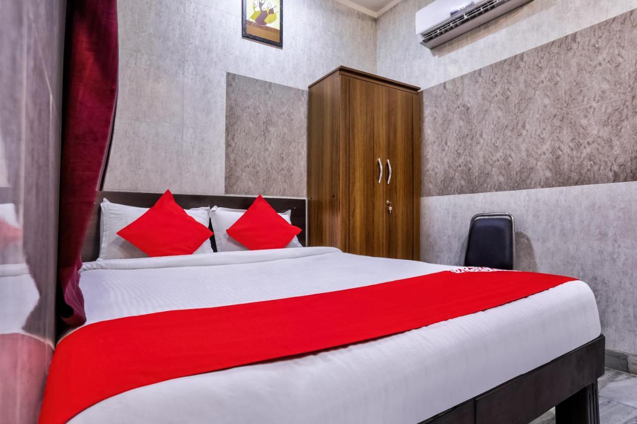 Hotel Flagship 36726 Chellam Residency