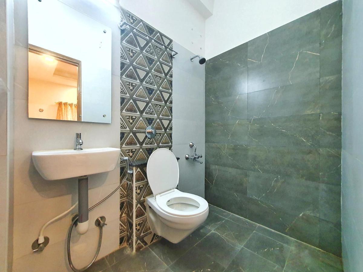 Hotel Court - Business Class - Near Railway Station Chennai