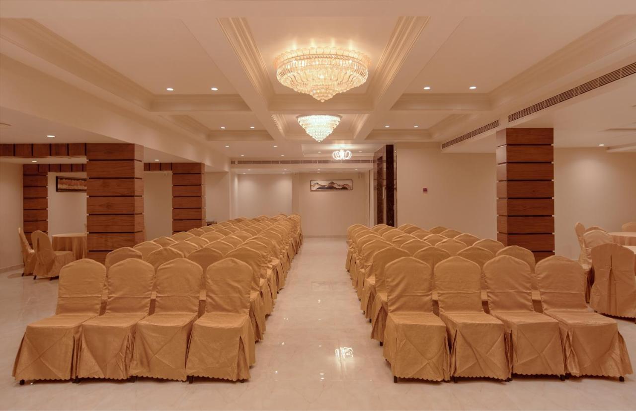 Hotel The Grand Chennai
