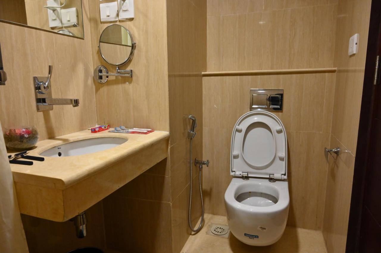 Raaj Bhaavan Clarks 3* Chennai