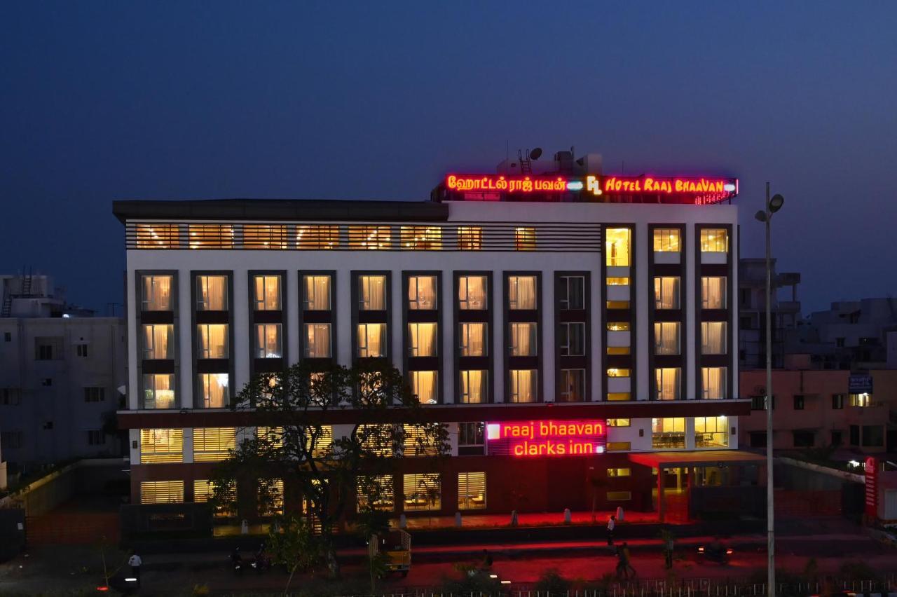Hotel Raaj Bhaavan Clarks 3*