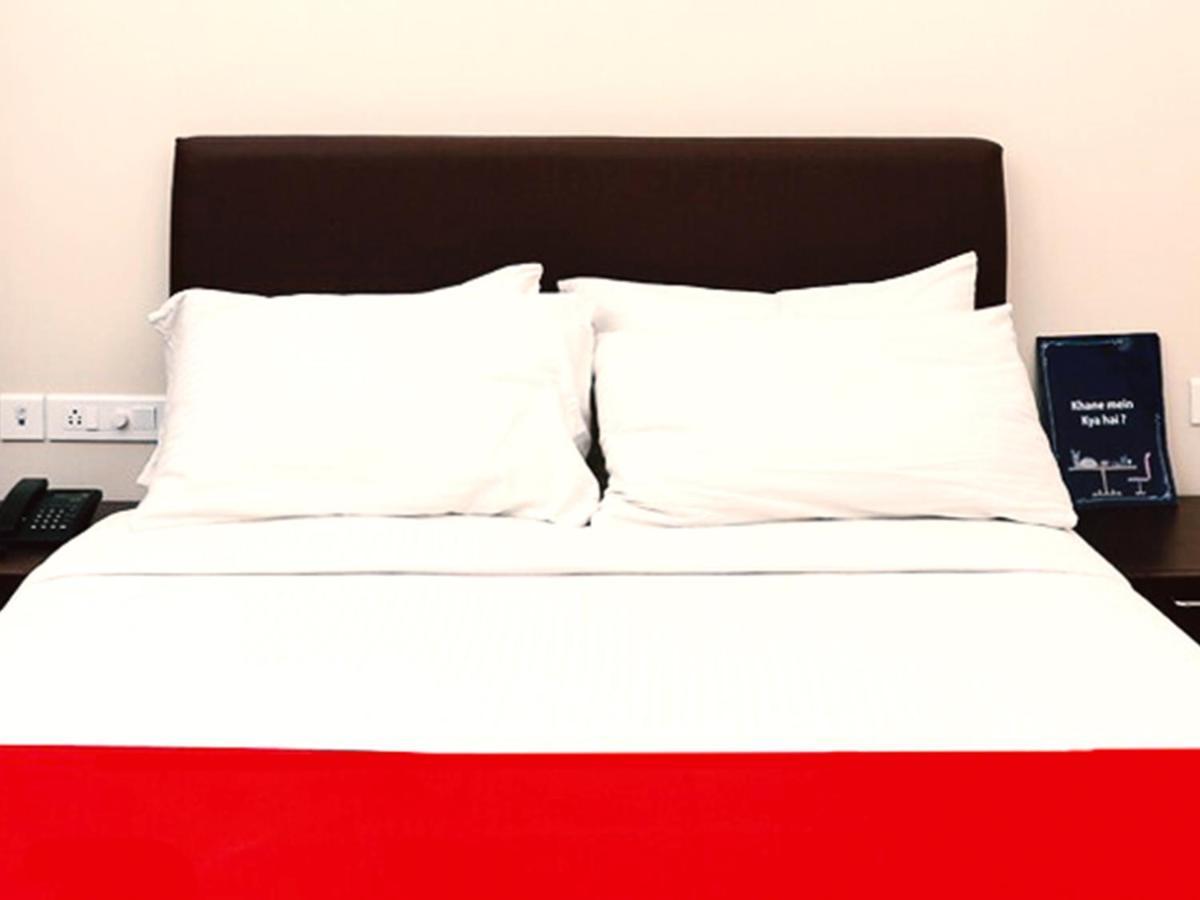 Cute Orange Hotel