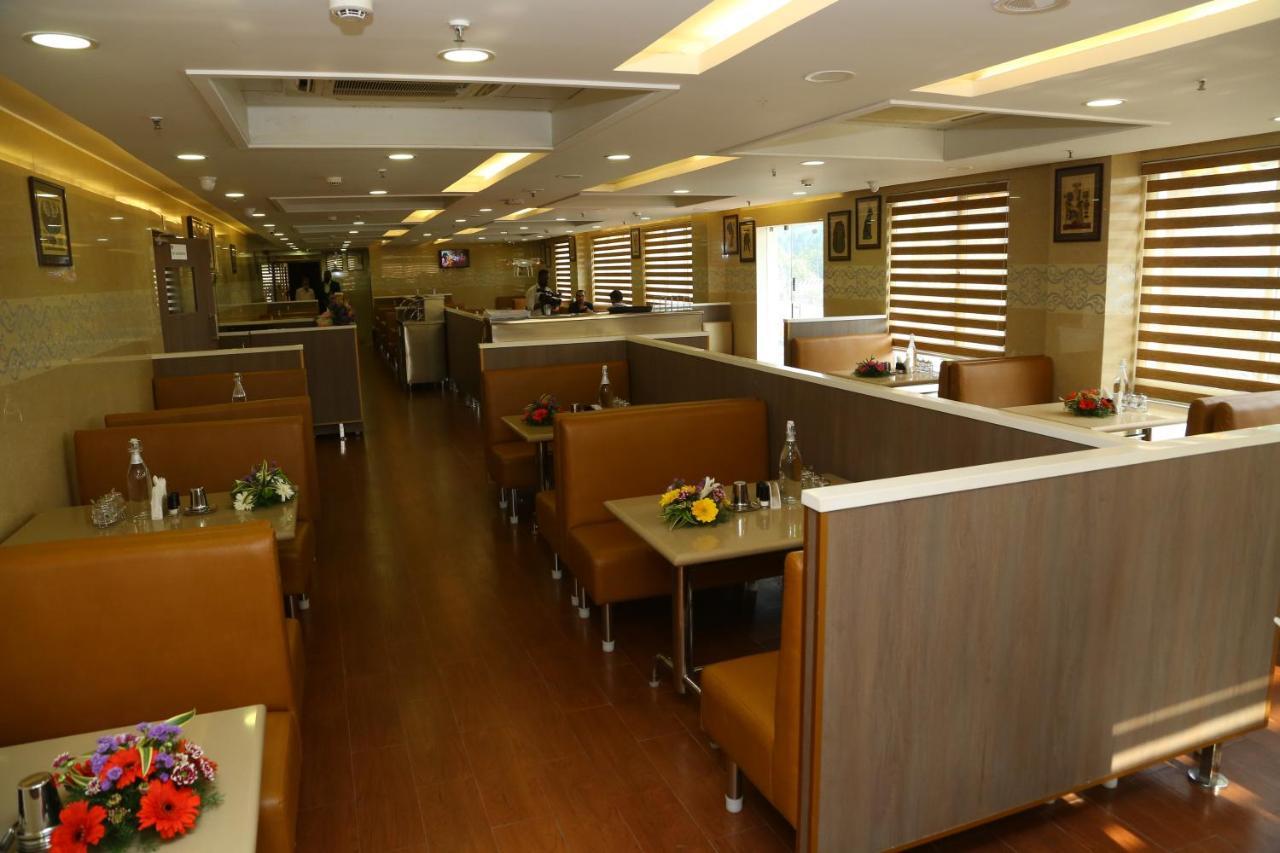 Raaj Bhaavan Clarks Hotel Chennai
