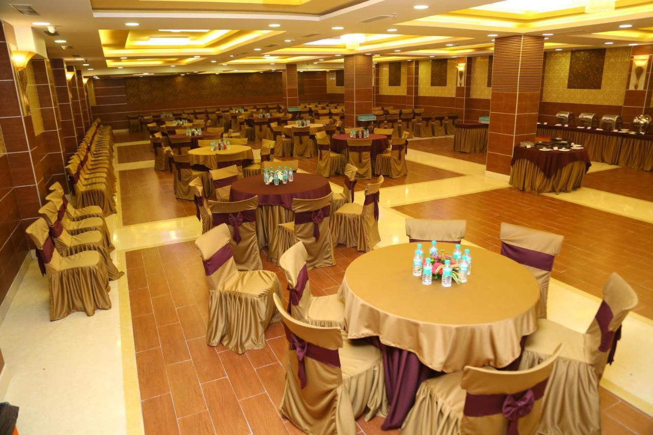Hotel Raaj Bhaavan Clarks 3*