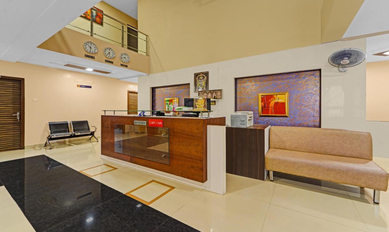 Hotel Treebo Trend Aadvik Sai Residency 3*