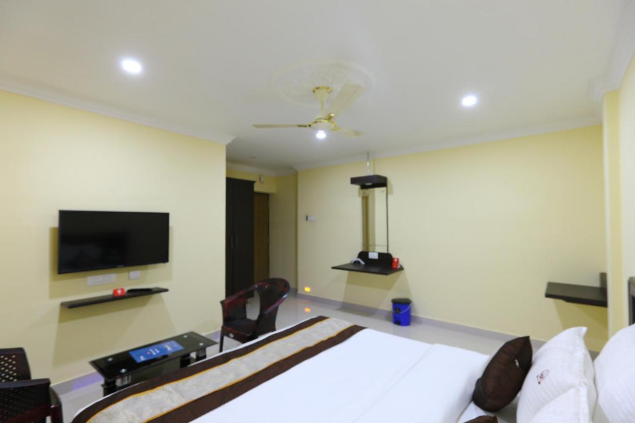 Sal - Near Airport Hotel Chennai