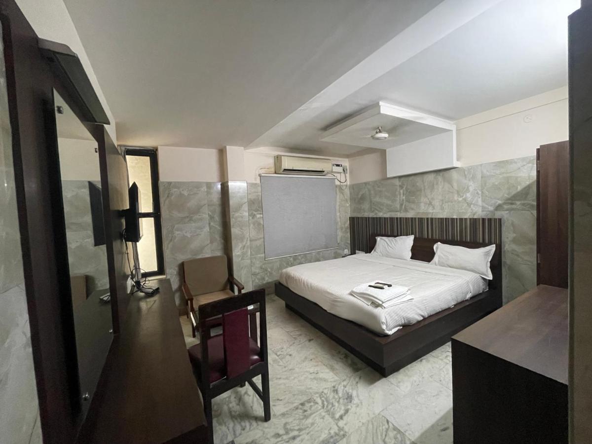 Joyce Hotel