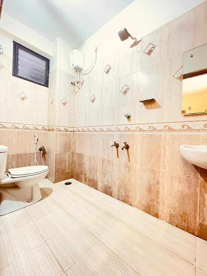 Hotel Half Moon 3*