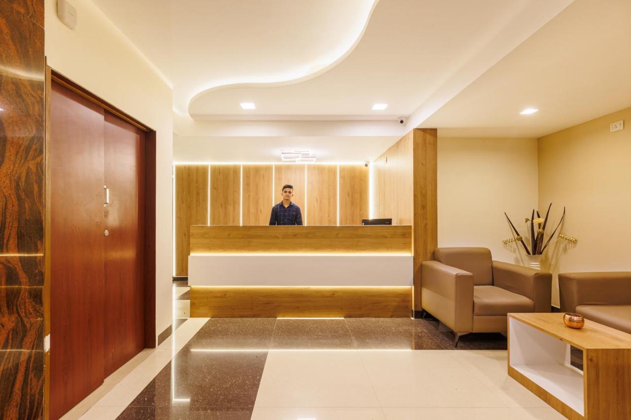 Hotel Comfort Park - Opposite Sri Ramachandra Medical College Porur Chennai