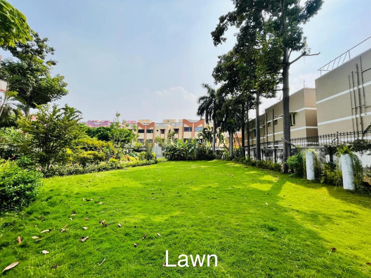 Apartment 3bhk With Lawn - Elo House