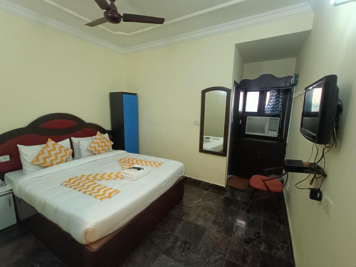 The Dolphin Park Hotel, Virugambakkam * Chennai