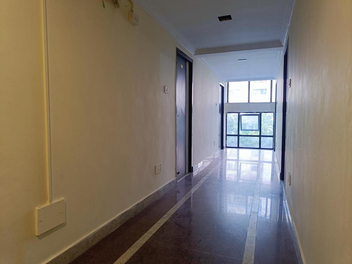 The Dolphin Park Hotel, Virugambakkam Hotel
