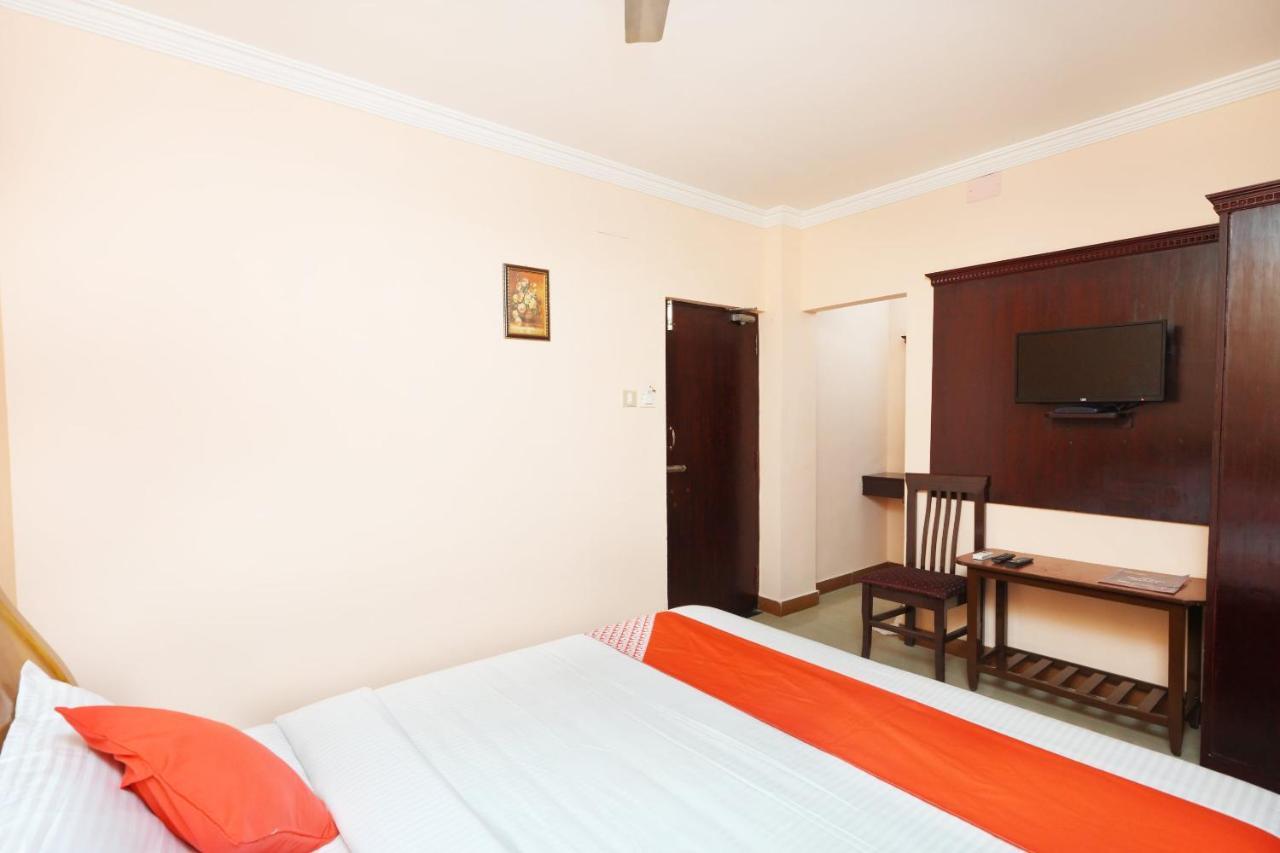 Oyo 14356 Dreams Manor Chennai