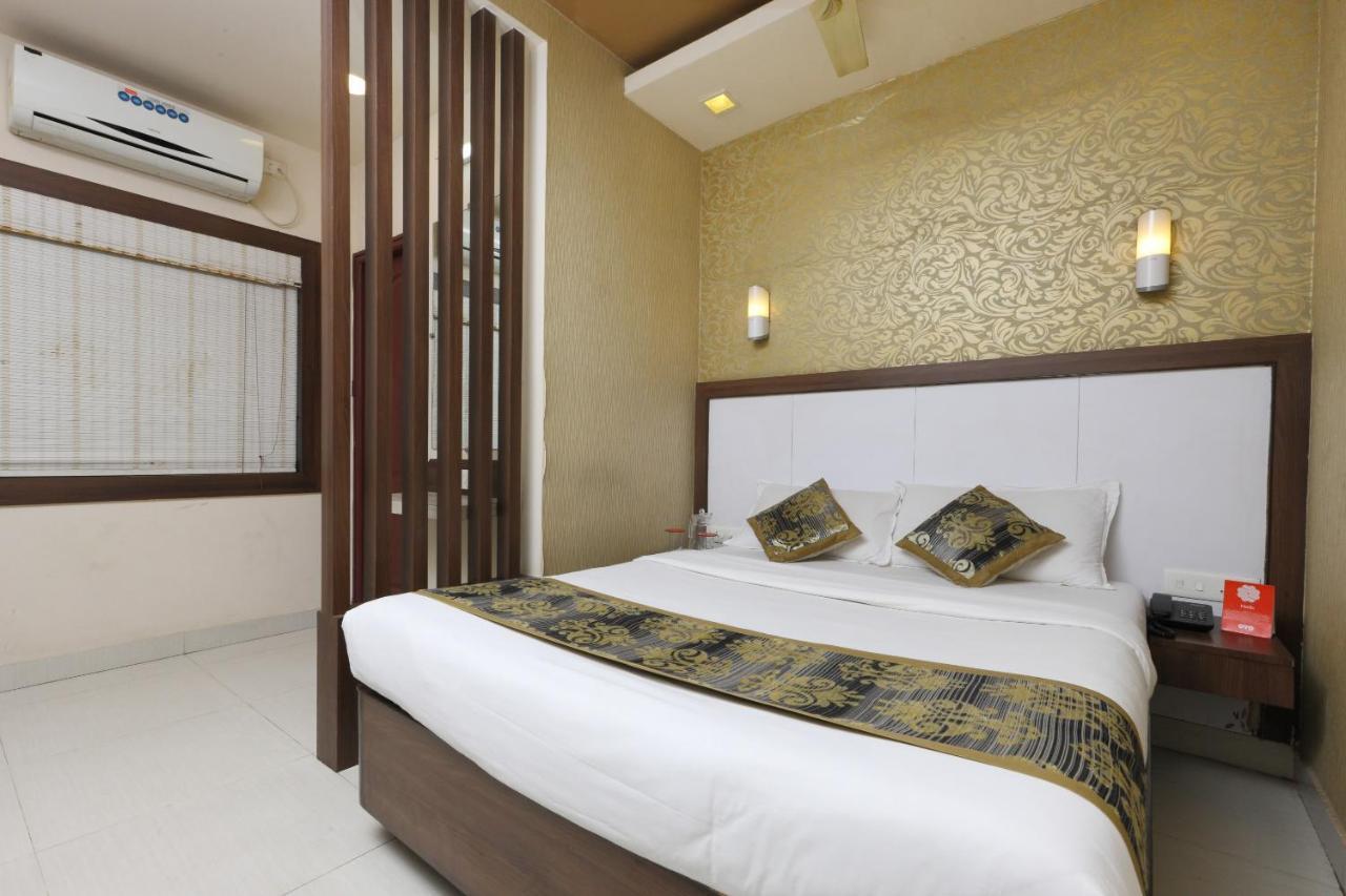 Oyo 4324 Emerald Manor 3*