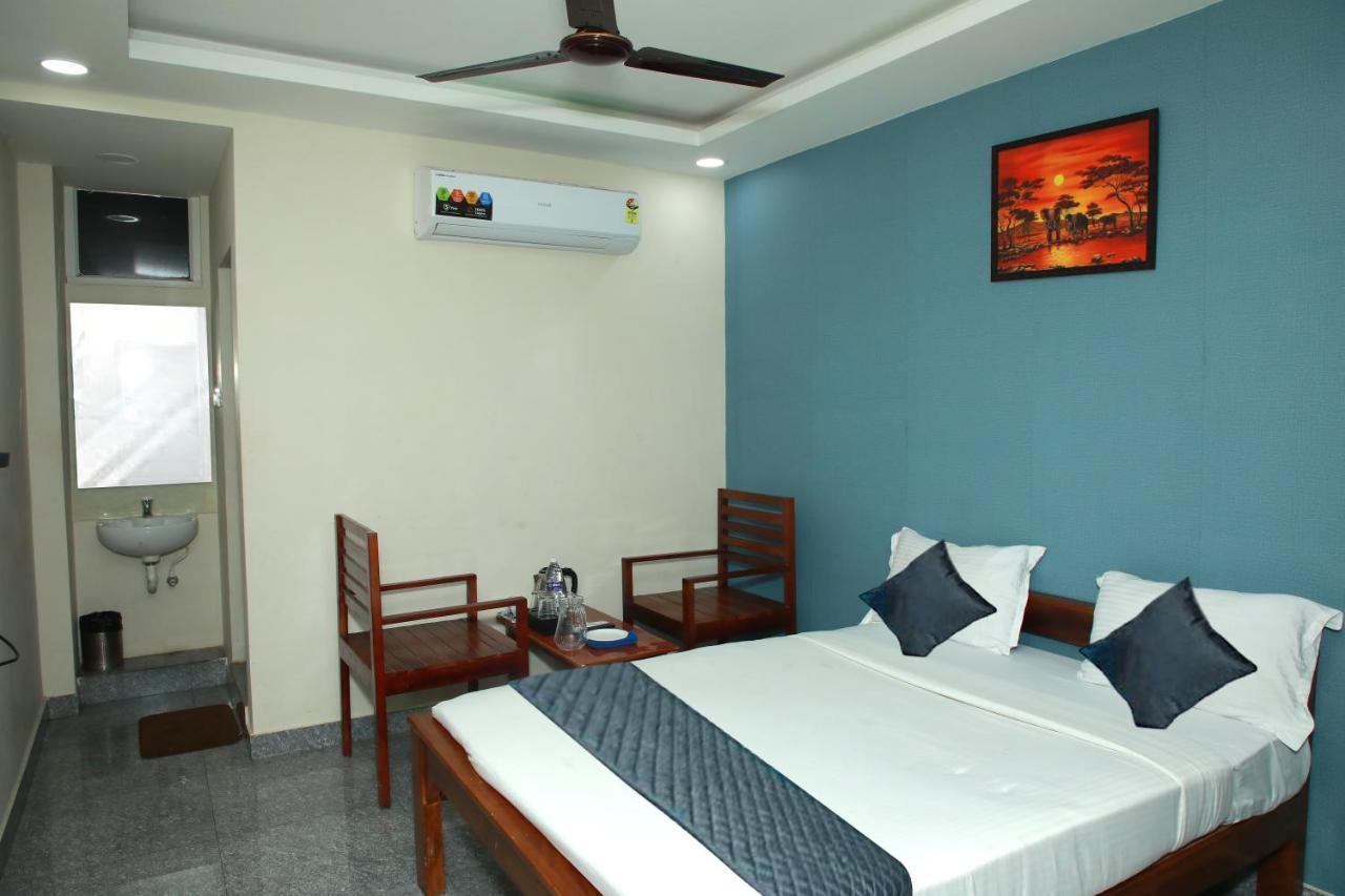 Hotel Redstone - Near Us Consulate Nungambakkam Chennai