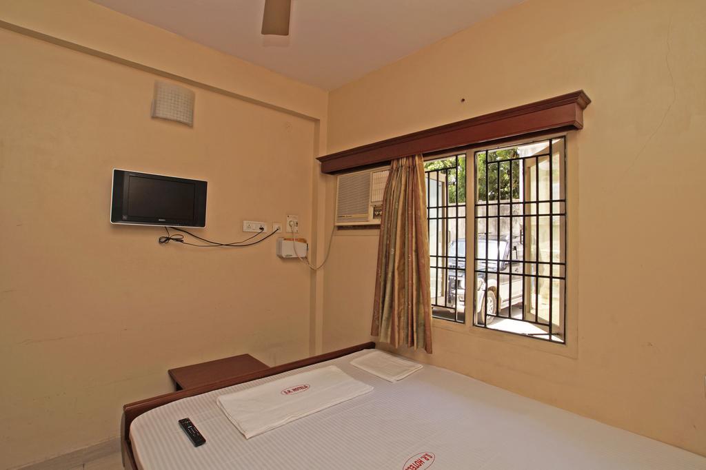 S.r.ashwin Residency *