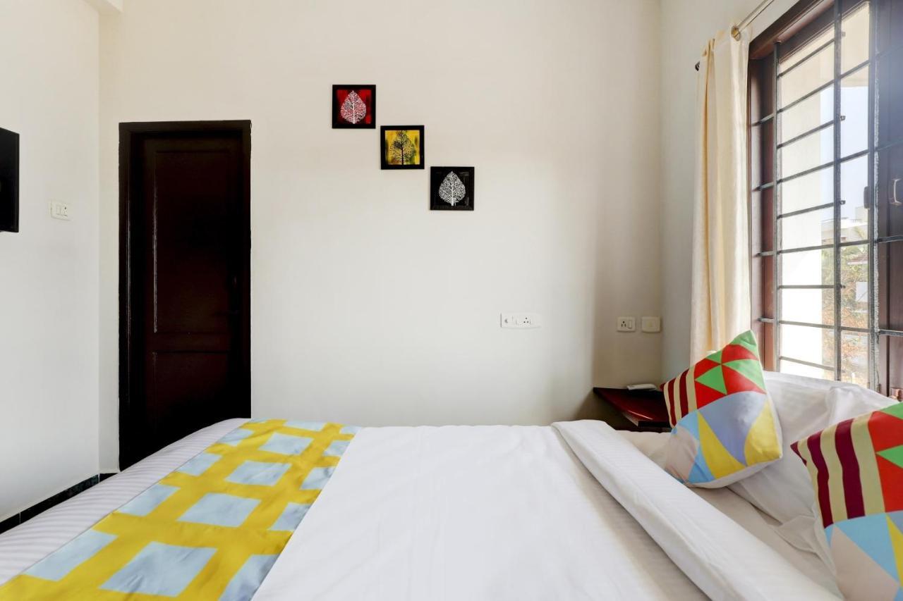 Oyo Fantasea Uthandi Near Juhu Chennai