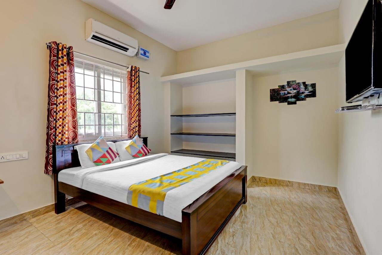 Oyo Fantasea Kovalam Chennai