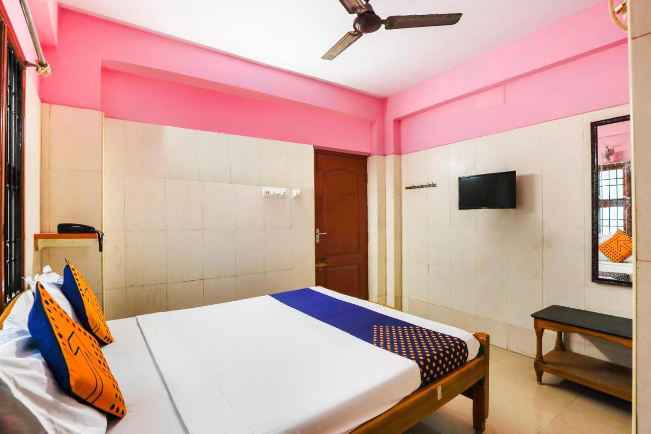 Hotel Spot On Grand Residency Near Marina Chennai