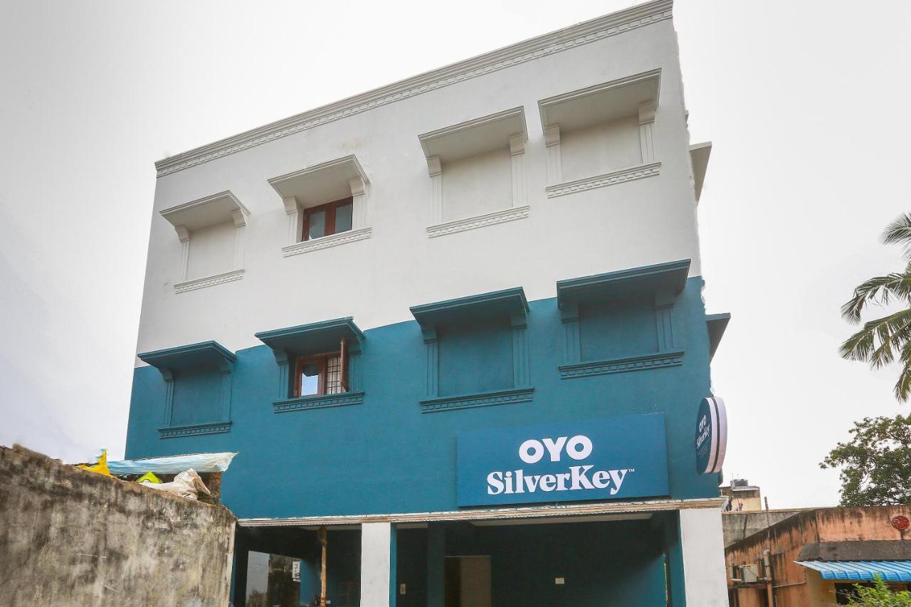 Oyo Silverkey Murugan Near Jazz Cinemas Luxe