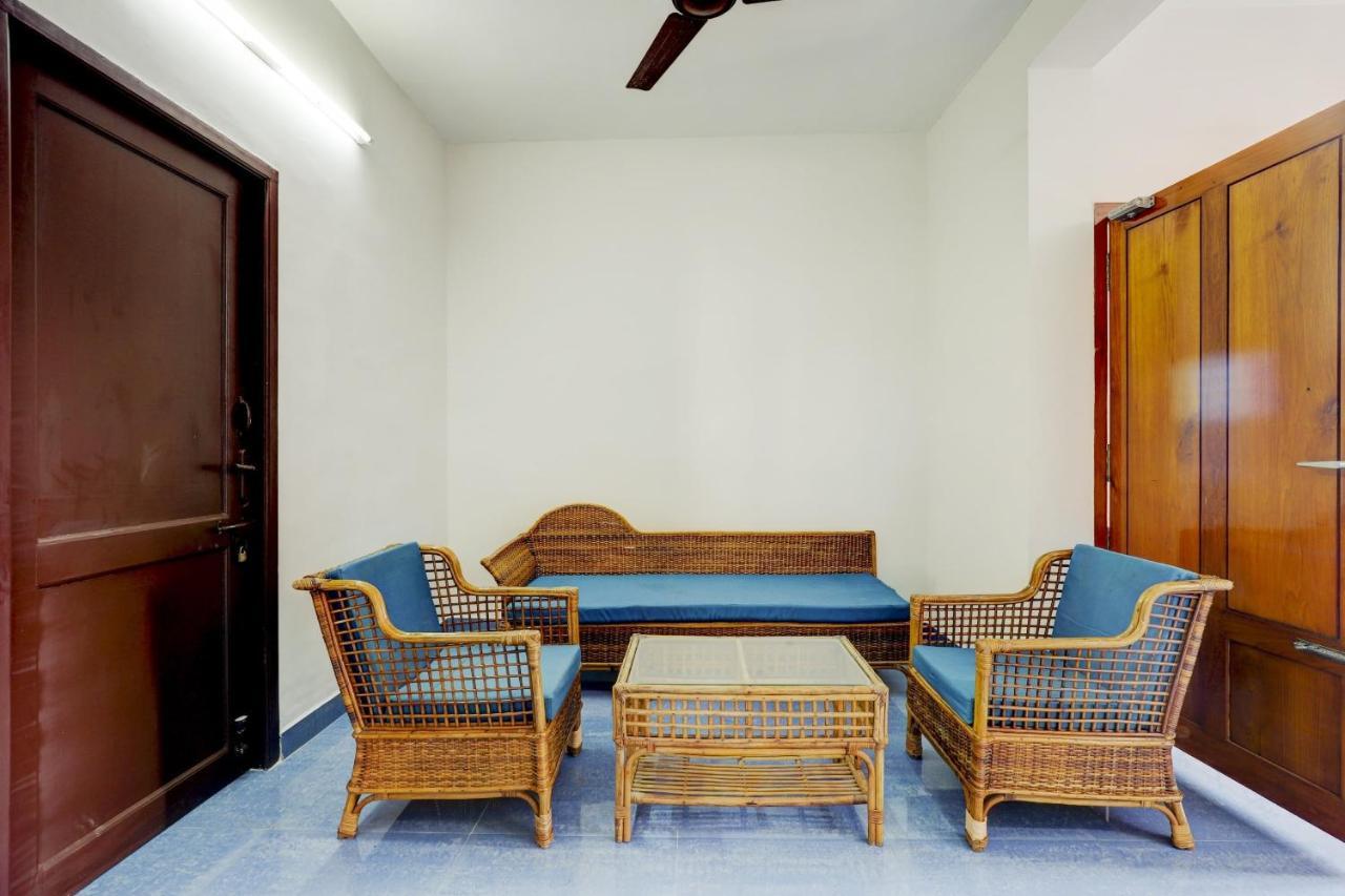 Oyo Fantasea Uthandi Near Juhu